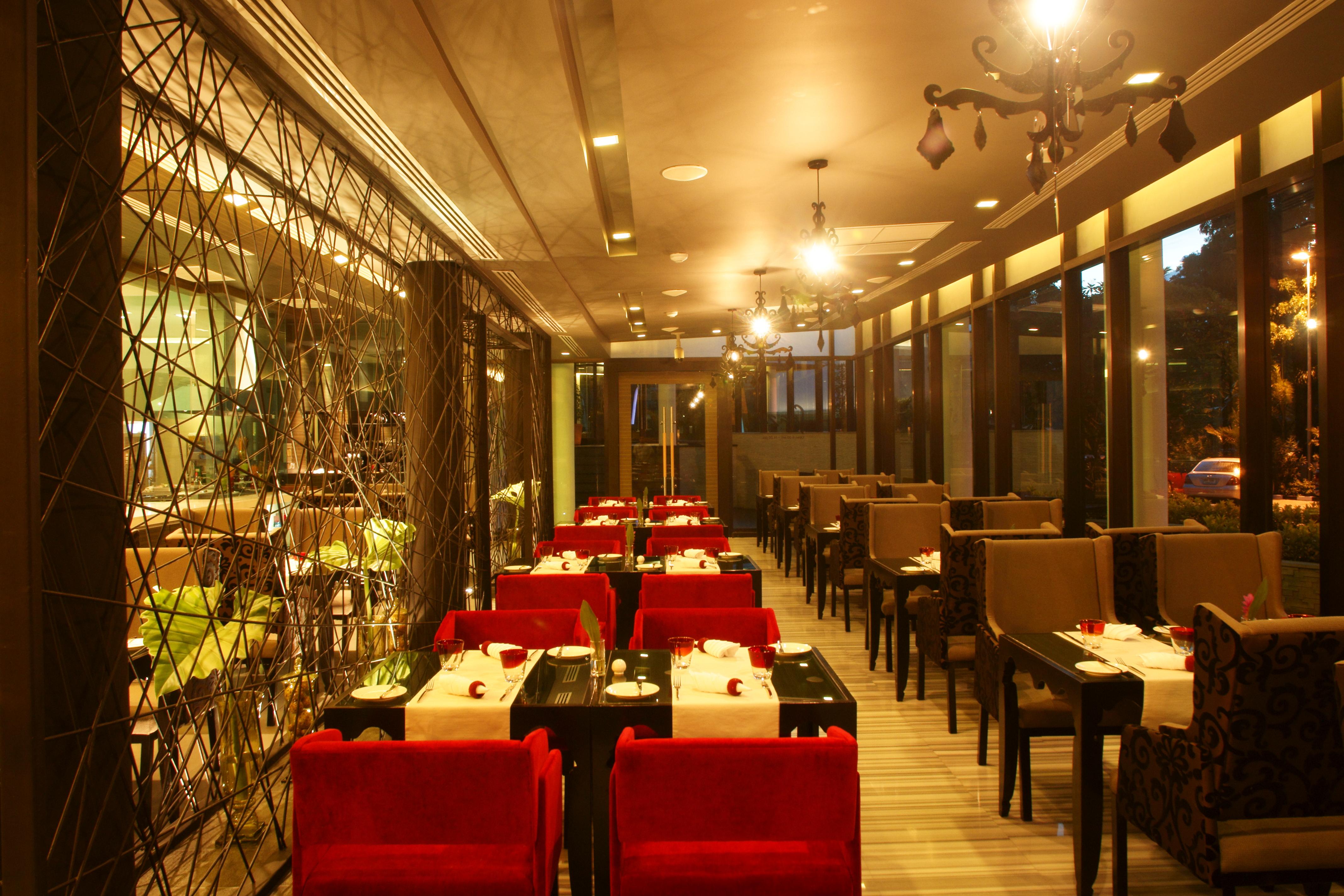 Z Through By The Zign Hotel Pattaya Luaran gambar