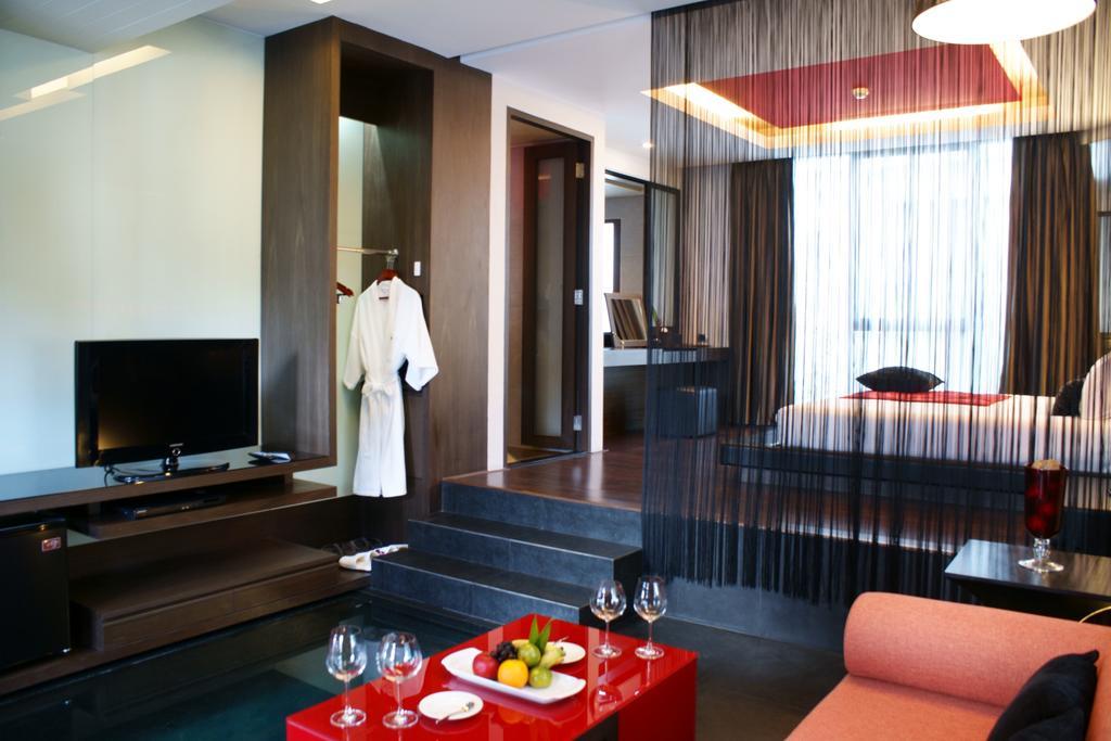 Z Through By The Zign Hotel Pattaya Luaran gambar
